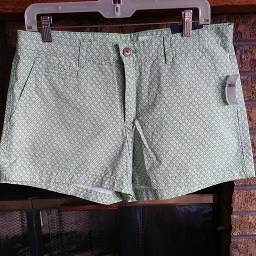 NWT Gap diamond print shorts